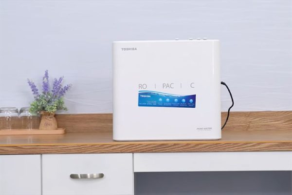 Máy lọc nước RO Toshiba TWP-N1686UV(W1)